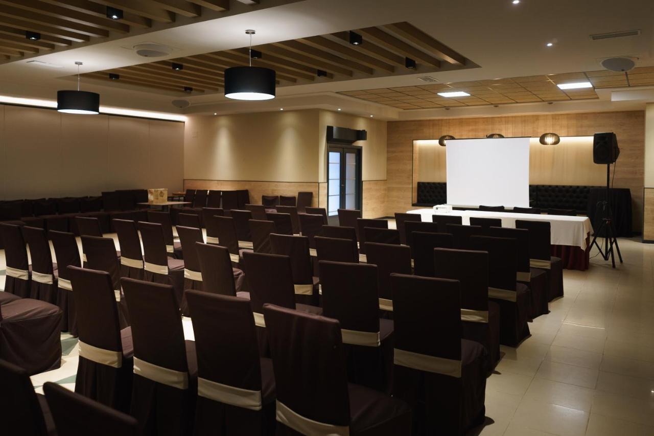 Hospedium Hotel Triana Miajadas Εξωτερικό φωτογραφία